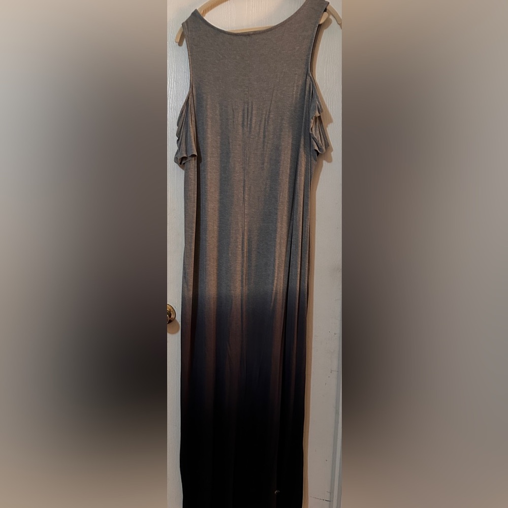 Torrid Black/gray ombre cold shoulder mani NEW Size 2 / 2X - Picture 5 of 7